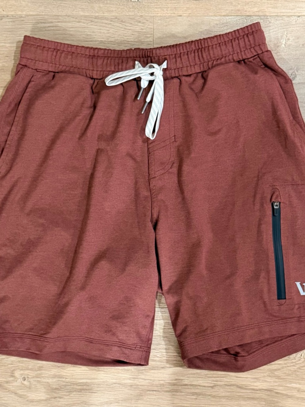 NWOT Vuori Sunday Performance Shorts Men Sz XS 8" Athletic Workout Stretch